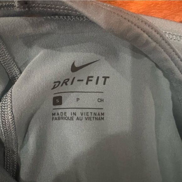 Nike Dri-Fit racer back blue tank - Picture 3 of 6